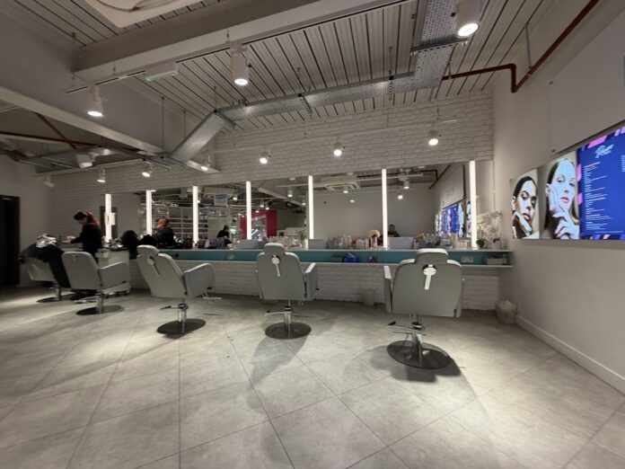 rawr-beauty-located-within-primark-birmingham-birmingham